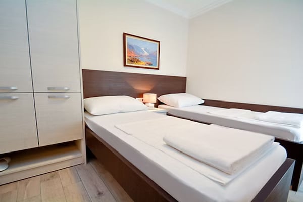 Residence Maša- Standard Double Room S1 - Budva