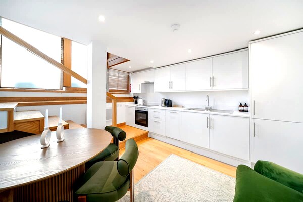 Sfeervol split-level appartement in levendig Fulham, Londen - thumbnail 3