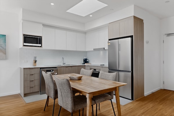 Modern appartement in Cannington met uitzicht en dakterras - thumbnail 3