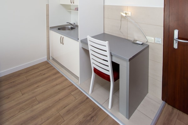Hotel Princ- Standard Twin Room 303 - Budva