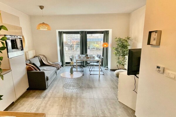 Stijlvol appartement in hartje Antwerpen, vlak bij de Meir - thumbnail 6