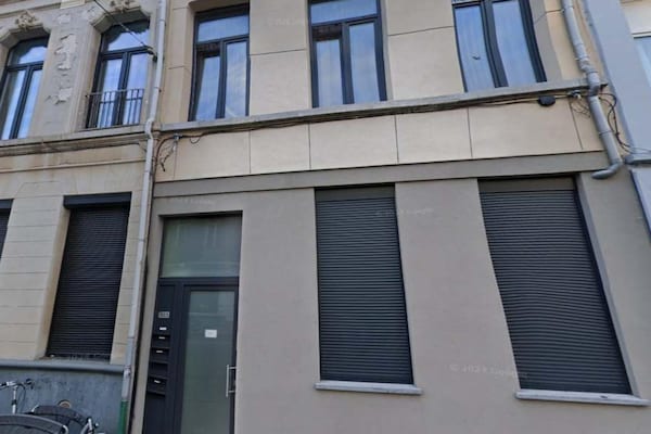 Designstudio in het Modekwartier van Antwerpen met werkplek en wifi - thumbnail 1