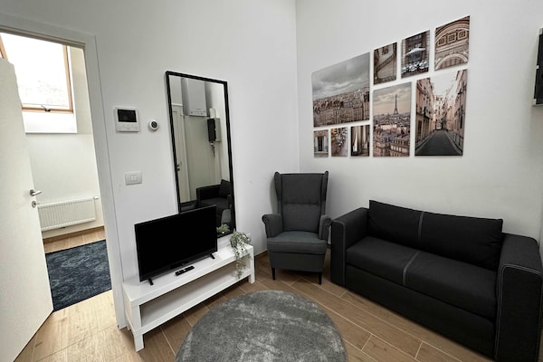 Stijlvol 1-slaapkamerappartement in de Antwerpse modewijk - thumbnail 1