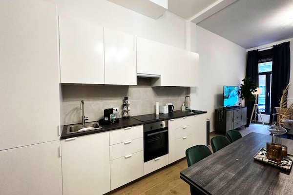 Luxe designappartement voor 4 personen in hartje Antwerpen - thumbnail 3