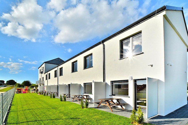 Comfortabel vakantiehuis met zwembad in Jaroslawiec · 6 pers. - thumbnail 1