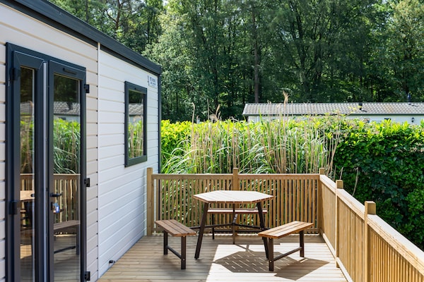 6-persoons chalet op rustige camping in Lembeke (Meetjesland) - thumbnail 5