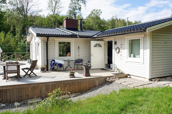 Sfeervol vakantiehuis bij Kärna met spa, balkon en nabij zee - thumbnail 2