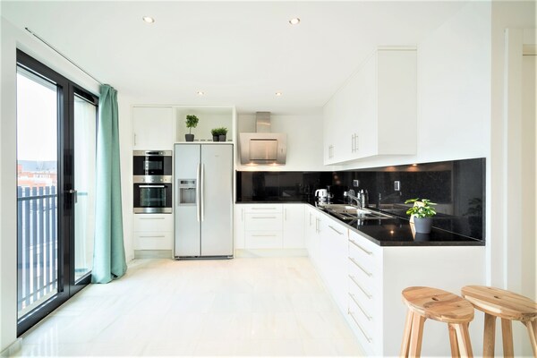 Luxe 4-persoons appartement in hartje Antwerpen - thumbnail 6