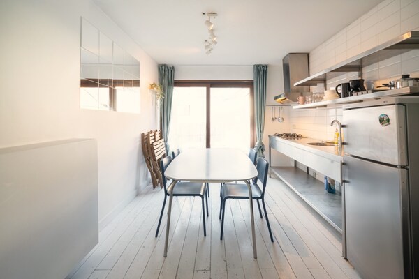 3-slaapkamerappartement op Nationalestraat in Antwerpen - thumbnail 3