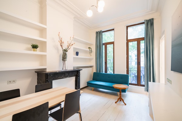 Thuis in Antwerpen: Ruim appartement aan de Nationalestraat - thumbnail 2