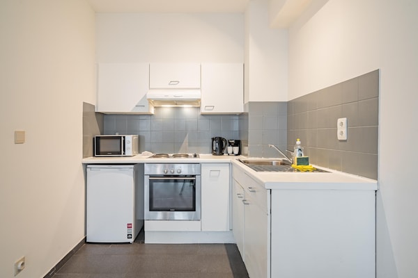 Licht 2-persoons appartement in hartje Antwerpen - thumbnail 5