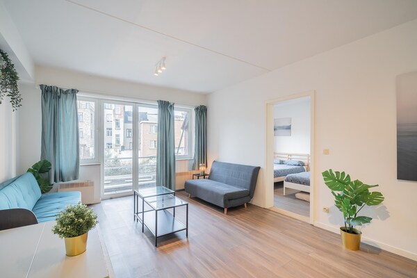 Licht 2-persoons appartement in Antwerp - thumbnail 2
