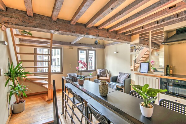 Ruim 90m² penthouse met stadszicht op Groenplaats, Antwerpen - thumbnail 2