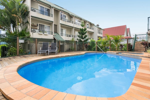 Modern appartement in South Brisbane met balkon en zwembad - thumbnail 2
