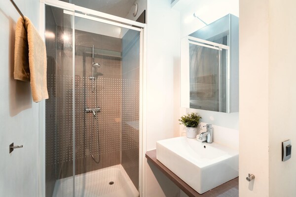 Luxe 1-persoons appartement in hartje Antwerpen - thumbnail 6