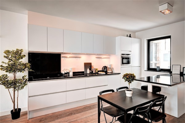 Karaktervol appartement in historisch herenhuis in Antwerpen Centrum - thumbnail 6