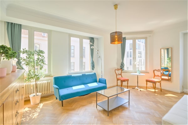 Licht 2-persoons appartement in hartje Antwerpen - thumbnail 2