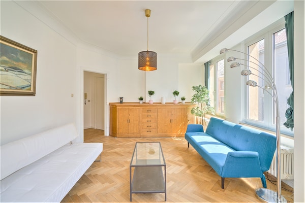 Licht 2-persoons appartement in hartje Antwerpen - thumbnail 4