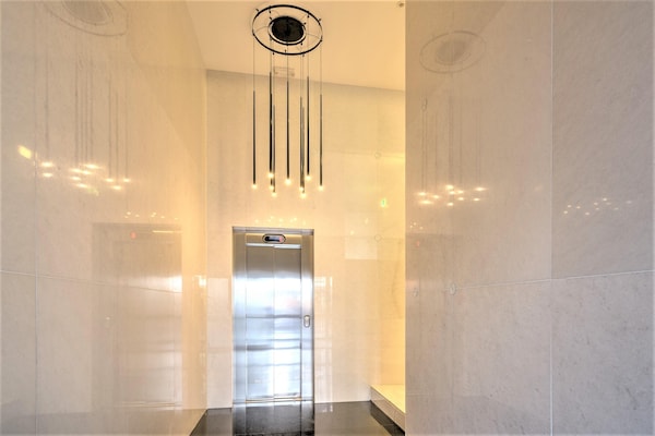 Design appartement in hartje Antwerpen – 74m² pure verfijning - thumbnail 3