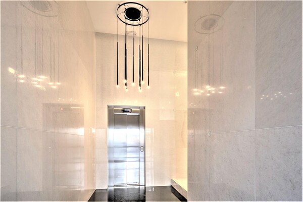 Luxe 1-persoonsappartement in hartje Antwerp Center - thumbnail 2