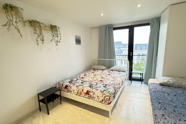 Ruim luxe appartement met 3 slaapkamers in het centrum van Antwerpen - thumbnail 6