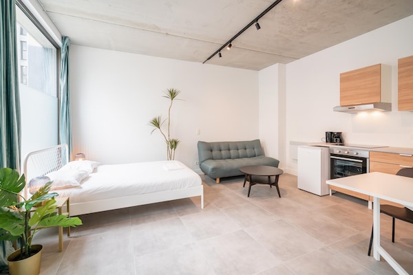 Compact 50m² appartement met privéterras in hartje Antwerpen - thumbnail 6