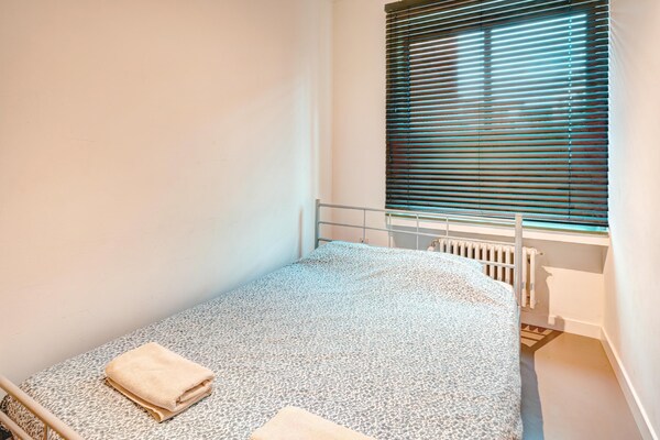 2-slaapkamerappartement aan de Meir in Antwerpen - thumbnail 6