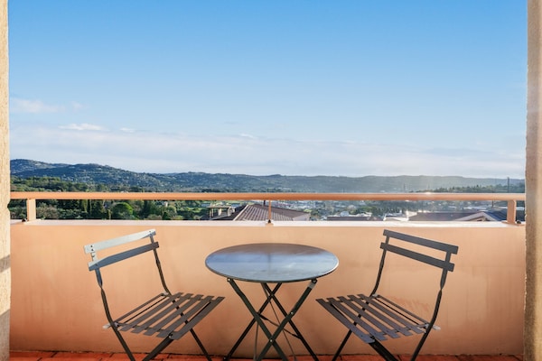 Licht appartement in Grasse met balkon en zwembad - thumbnail 6