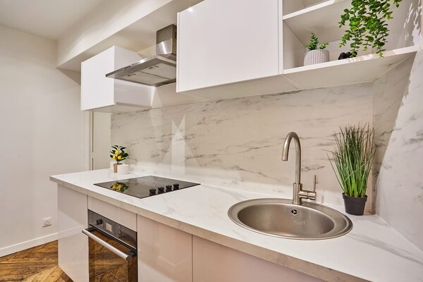 Modern appartement in hartje Parijs, vlakbij Père Lachaise - thumbnail 5