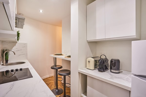 Modern appartement in hartje Parijs, vlakbij Père Lachaise - thumbnail 6