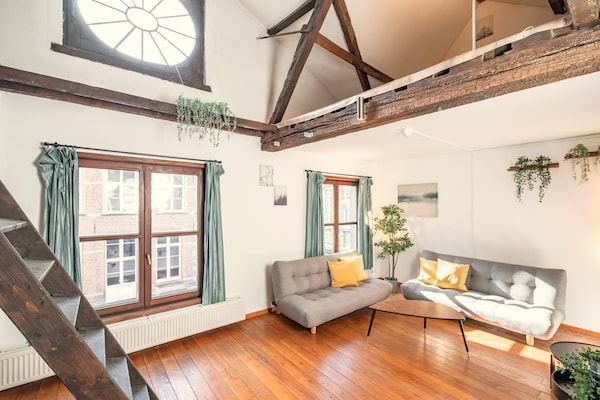 Ruim 120m² appartement in hartje Antwerpen met 3 slaapkamers - thumbnail 3