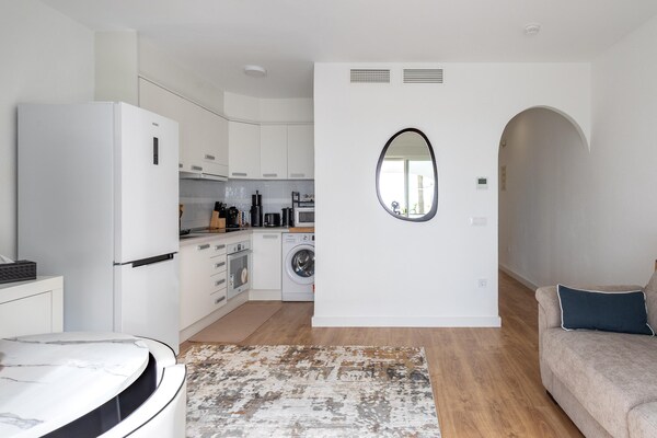 Modern appartement nabij zee in Calpe met zwembad en airco - thumbnail 6