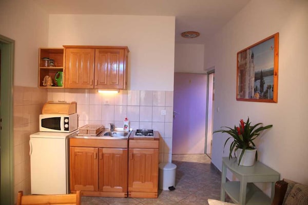 Appartement eerste rij aan zee met panoramisch terras in Srima - thumbnail 5