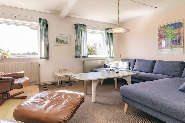 Ruim appartement met privétuin op 630 meter van de Limfjord - thumbnail 4