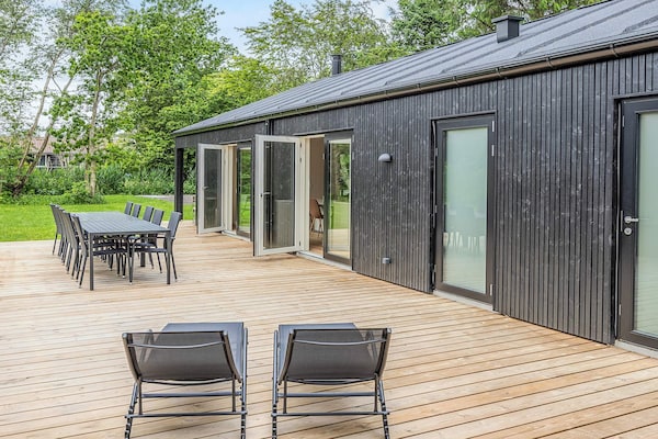 Op 350 m van zee: Ruim vakantiehuis voor 10 personen in Hals - thumbnail 5