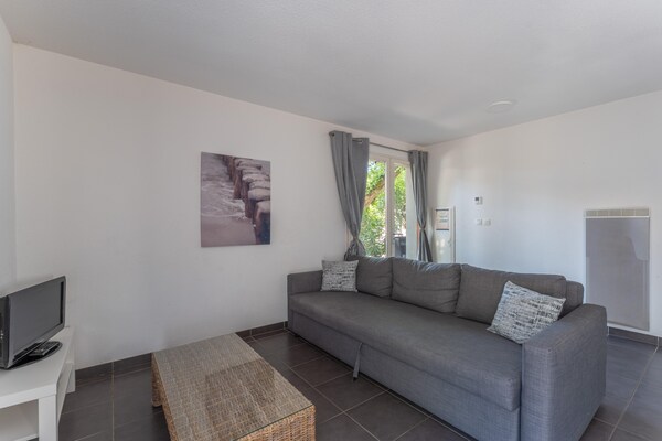 Licht appartement op 100m van het meer met verwarmd zwembad in Lacanau - thumbnail 3
