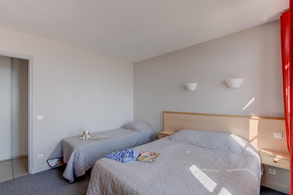 Appartement aan zee in La Tranche-sur-Mer met zwembad, 20m van strand - thumbnail 4