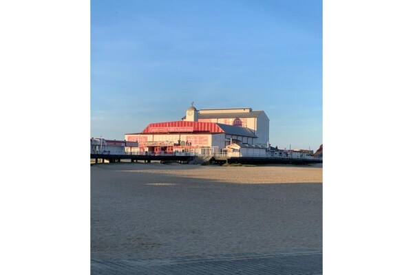 Aan het strand: Charmant appartement in Great Yarmouth - thumbnail 5