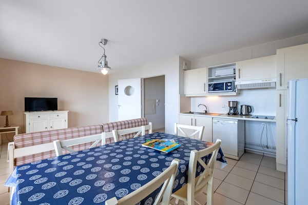 Appartement aan zee in Plougonvelin met zwembad, vlakbij strand Trez Hir - thumbnail 5