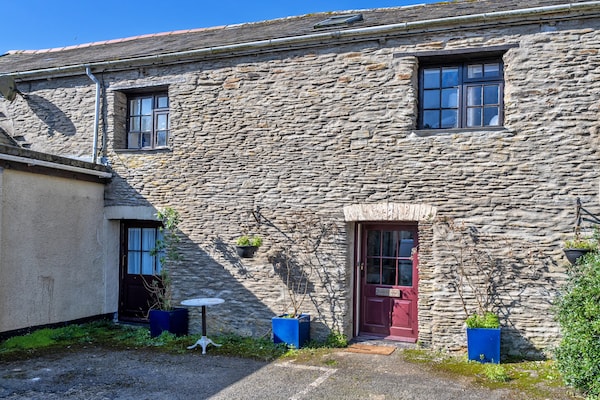 Trimstone Manor - Paddock Cottage - thumbnail 5