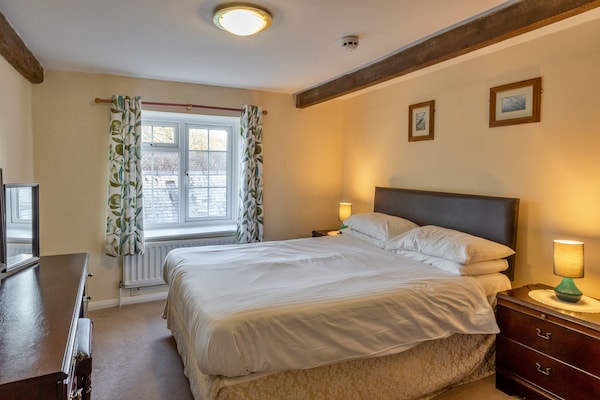 Trimstone Manor - Granary Cottage - thumbnail 2