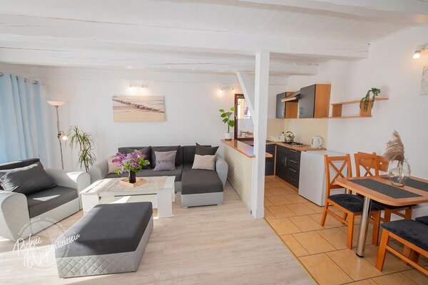 Comfortabel vakantiehuis voor 4 in dennenbos, 280m van zee in Leba - thumbnail 5