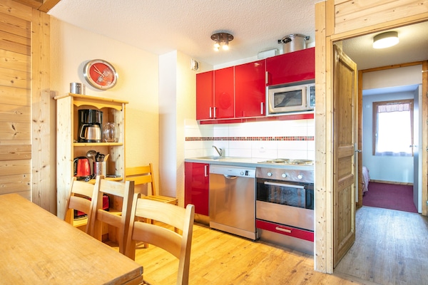 Ruim 8-persoons appartement met balkon in autovrij Doucy, vlakbij de pistes - thumbnail 2