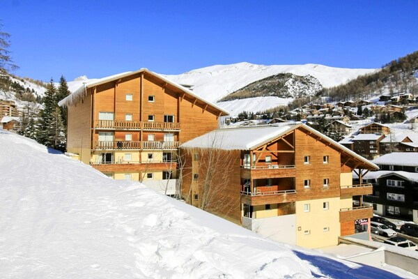 Ruim 7-persoons appartement op 100m van de piste in La Foux d'Allos - thumbnail 6
