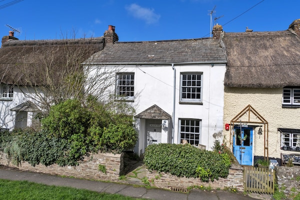 The Old Post Cottage - Devon