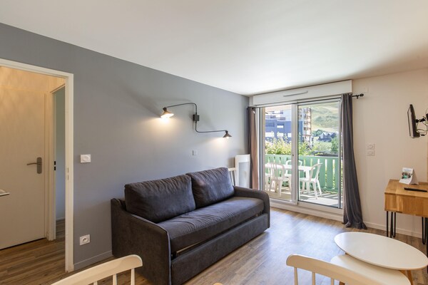 Appartement 4 pers. met zwembad & sauna, ski-in/ski-out in Auris-en-Oisans - thumbnail 6