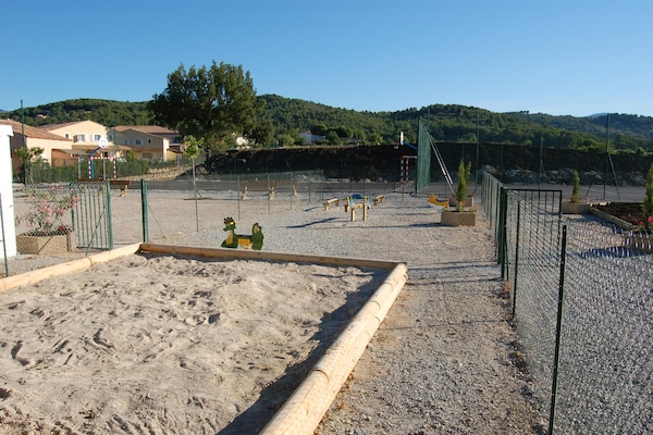 Provençaalse duplexwoning met tuin op beveiligd landgoed in Fayence - thumbnail 5