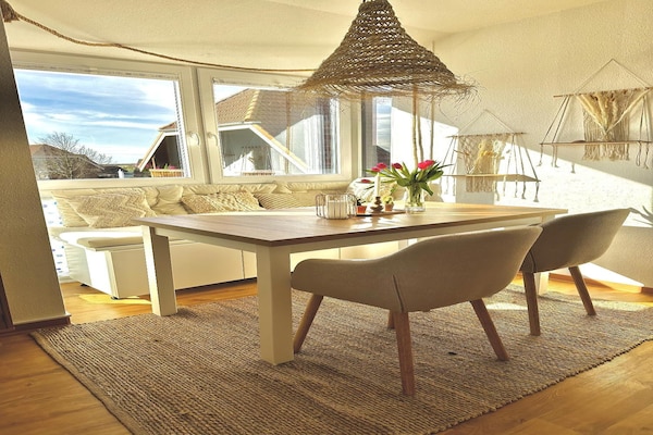 Licht appartement met balkon nabij haven Lemkenhafen, 5 km van strand - thumbnail 6