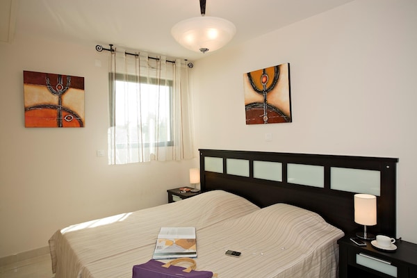 Licht appartement met uitzicht op de jachthaven in Mandelieu-la-Napoule - thumbnail 5