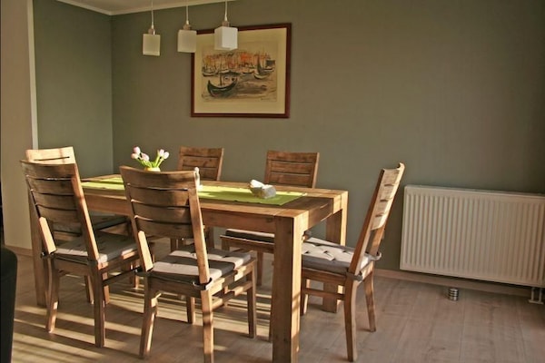 Comfortabel appartement met uitzicht op jachthaven in Orth, 5 km van het strand - thumbnail 5
